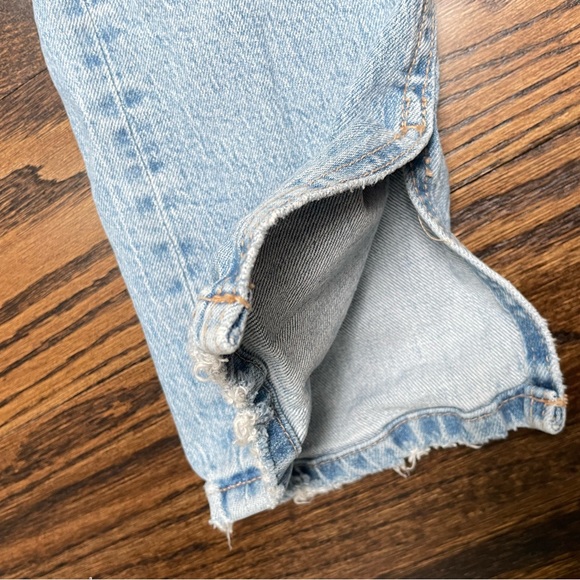 Zara high rise light wash jeans - Picture 3 of 4